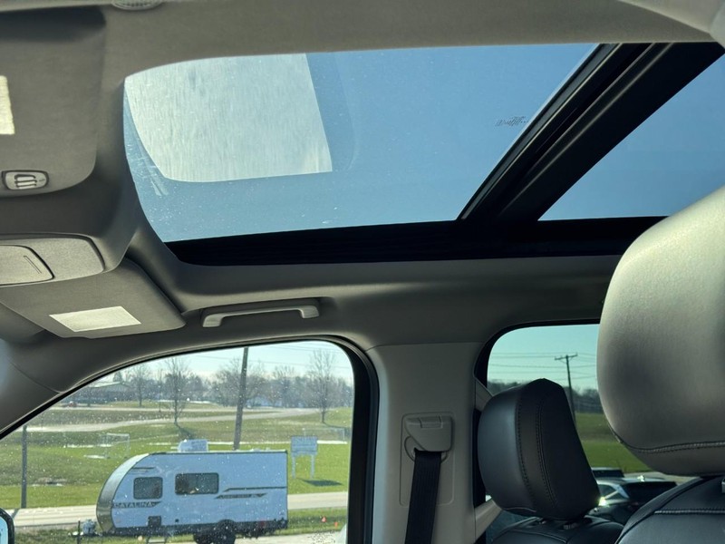 Ford Expedition Vehicle Image 25