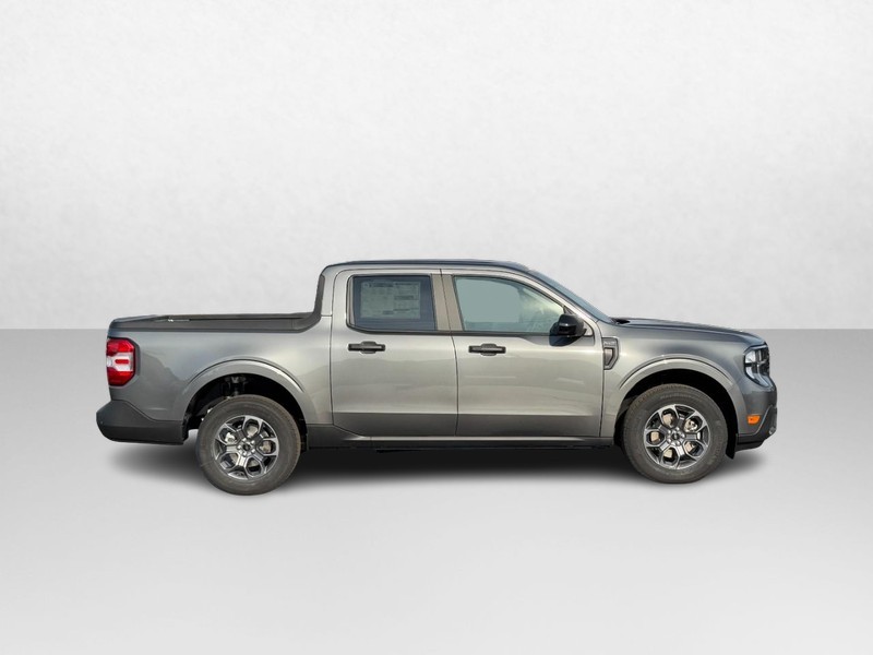 Ford Maverick Vehicle Image 02