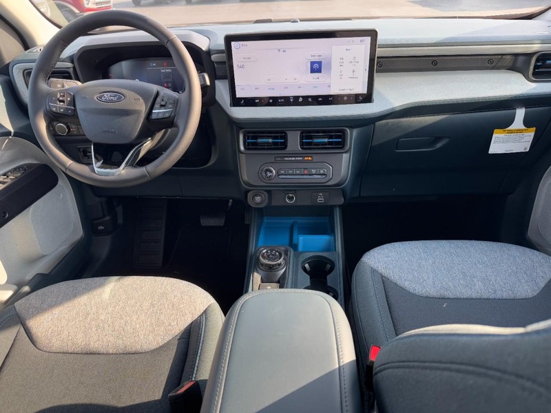 Ford Maverick Vehicle Image 06