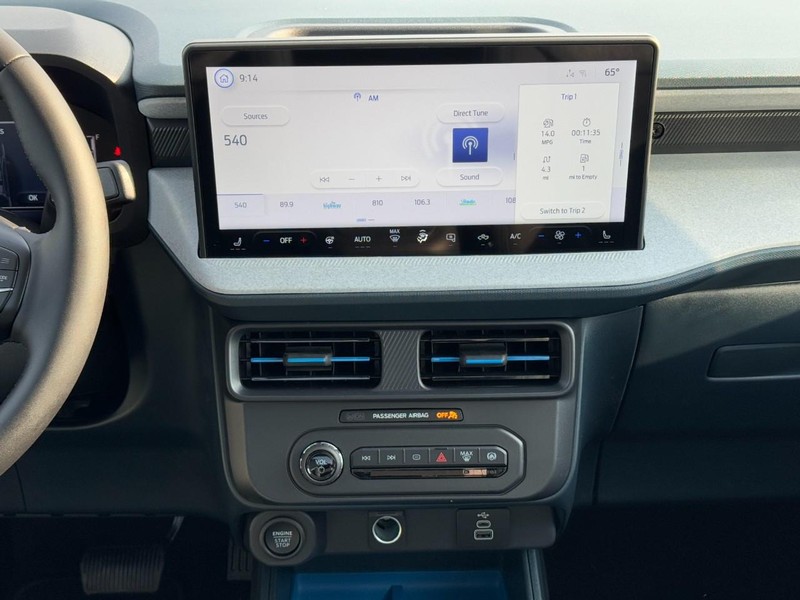 Ford Maverick Vehicle Image 08