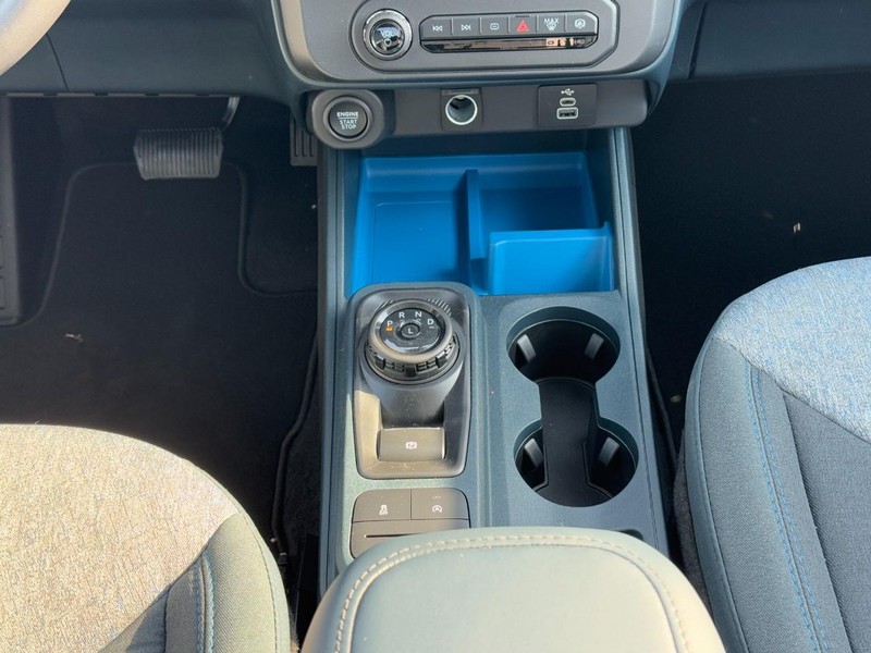 Ford Maverick Vehicle Image 09