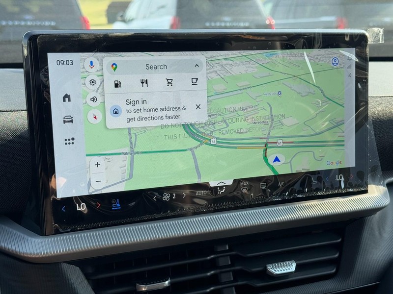 Ford Explorer Vehicle Image 15