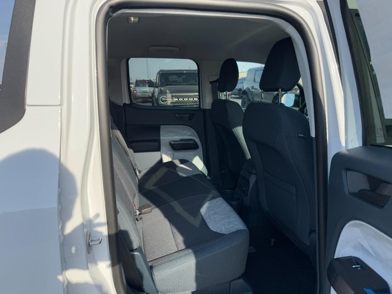 Ford Maverick Vehicle Image 05