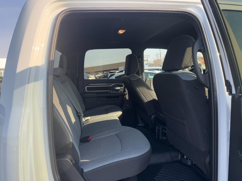 Ram 2500 Vehicle Image 12