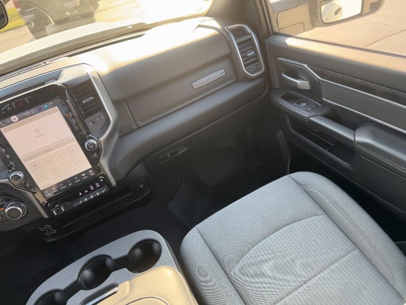 Ram 2500 Vehicle Image 17