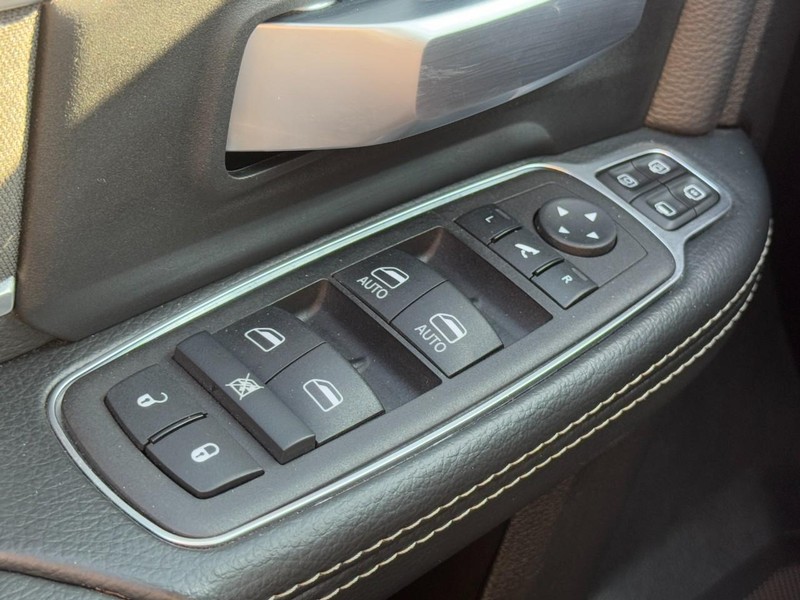 Ram 2500 Vehicle Image 24