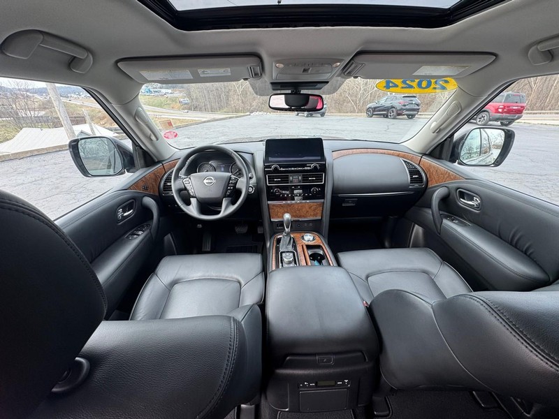 Nissan Armada Vehicle Image 07