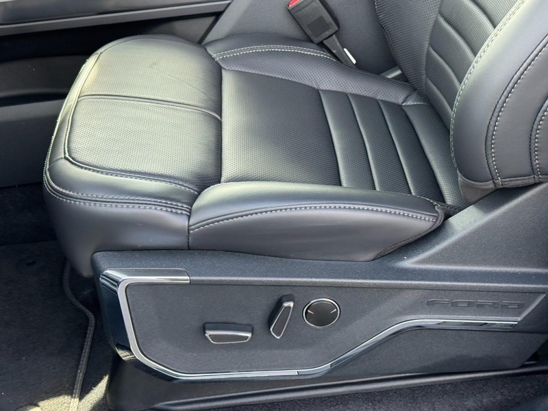 Ford F-150 Vehicle Image 16