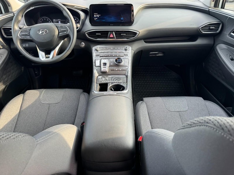 Hyundai Santa Fe Vehicle Image 11