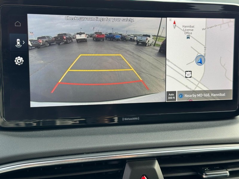 Hyundai Santa Fe Vehicle Image 21