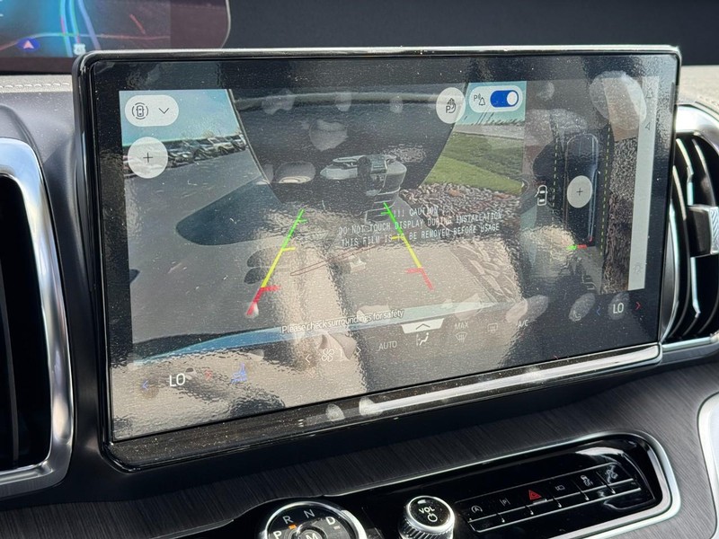 Ford Expedition Max Vehicle Image 16