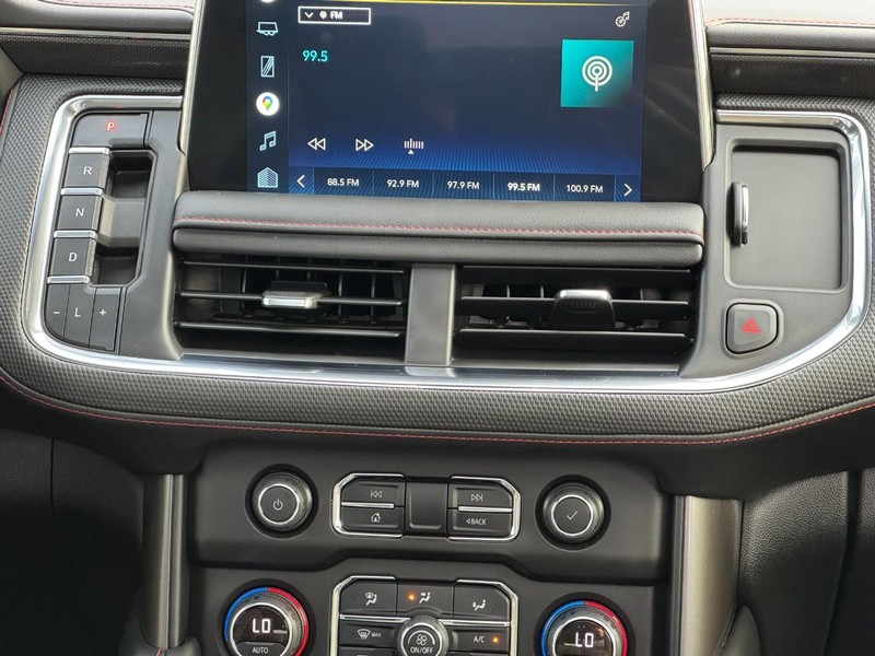 Chevrolet Tahoe Vehicle Full-screen Gallery Image 14