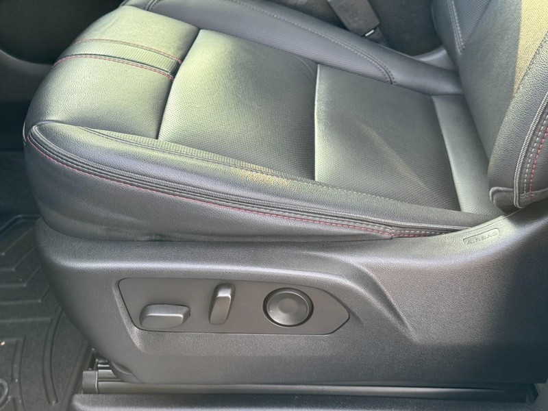 Chevrolet Tahoe Vehicle Full-screen Gallery Image 26