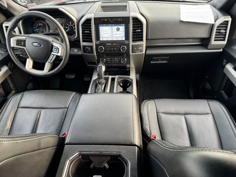 Ford F-150 Vehicle Full-screen Gallery Image 11