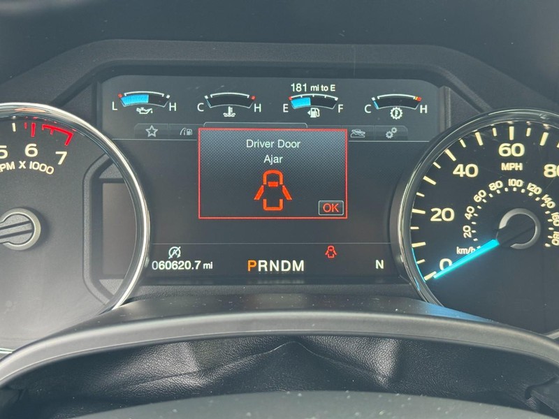 Ford F-150 Vehicle Full-screen Gallery Image 20