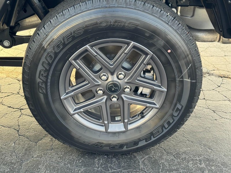 Jeep Gladiator Vehicle Image 07