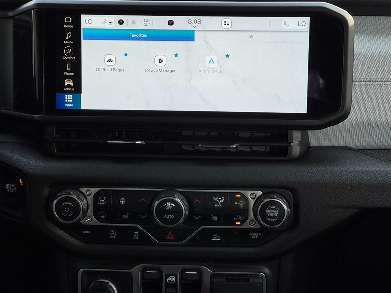 Jeep Gladiator Vehicle Image 13