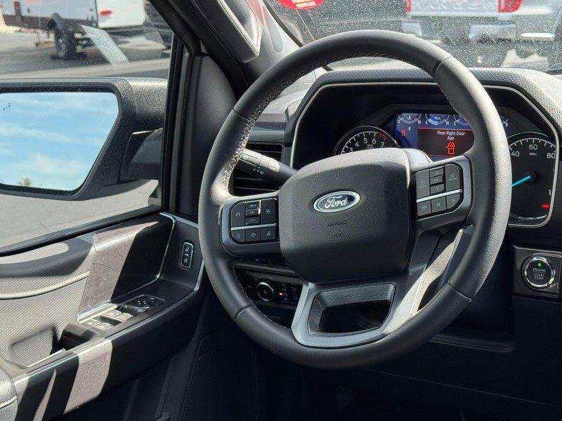 Ford F-150 Vehicle Image 12