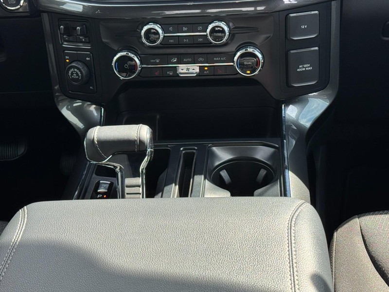 Ford F-150 Vehicle Image 14