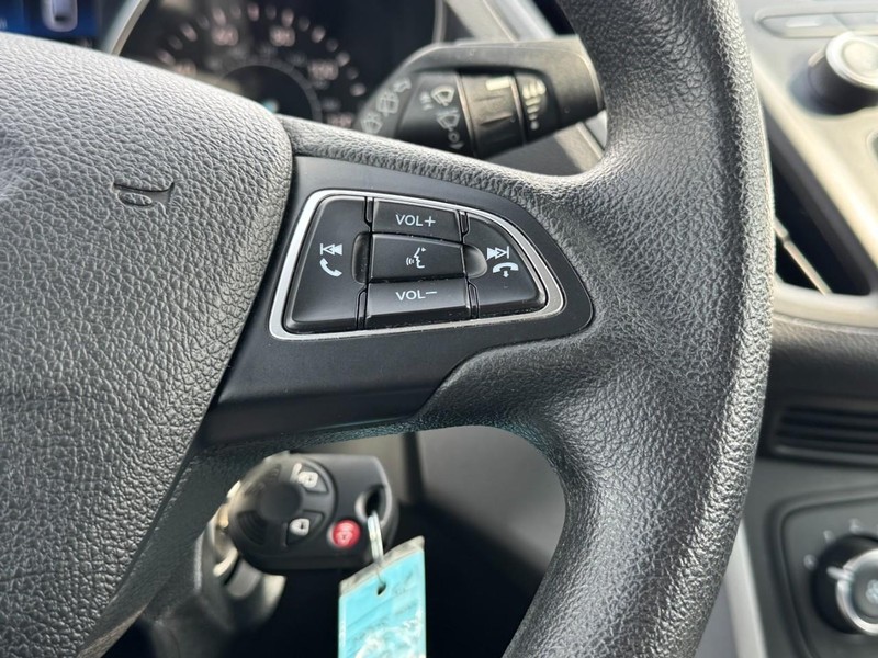 Ford Escape Vehicle Image 17