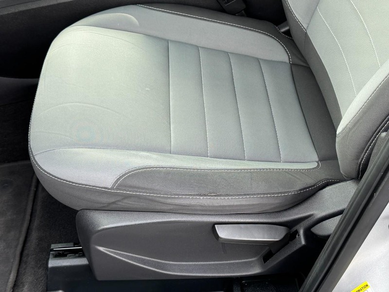 Ford Escape Vehicle Image 22