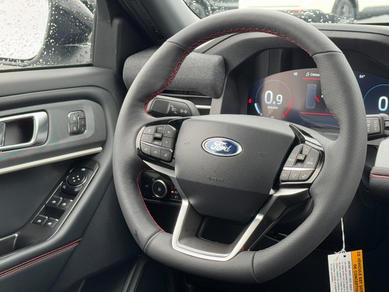 Ford Explorer Vehicle Image 08