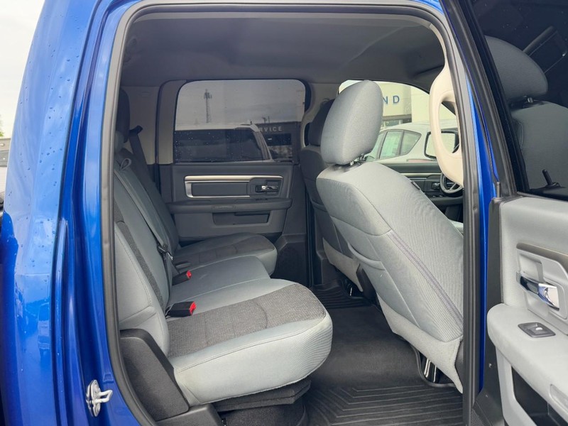 Ram 1500 Classic Vehicle Image 10