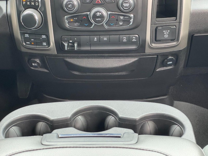 Ram 1500 Classic Vehicle Image 14