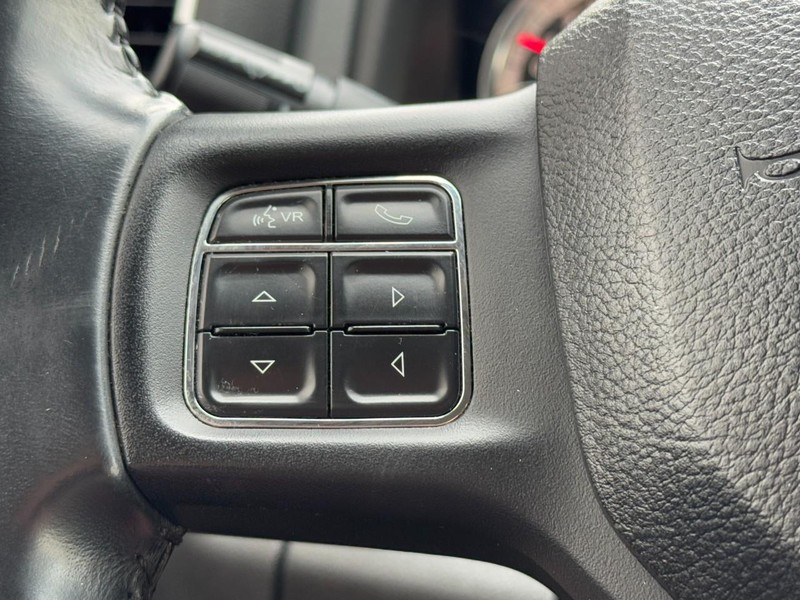 Ram 1500 Classic Vehicle Image 16