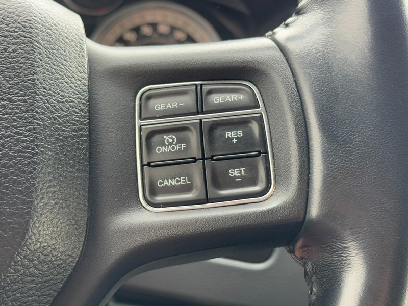 Ram 1500 Classic Vehicle Image 17