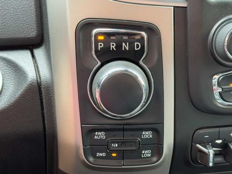 Ram 1500 Classic Vehicle Image 20