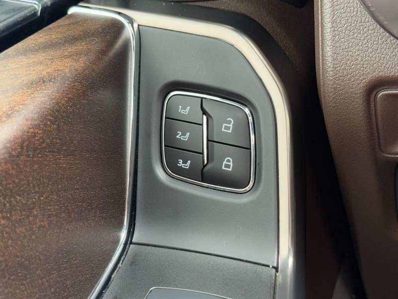 Ford F-150 Vehicle Image 16