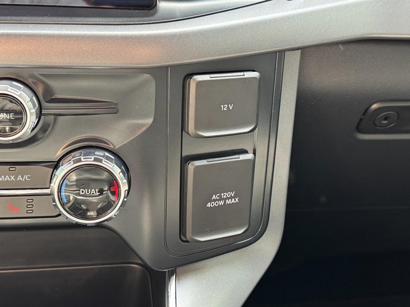 Ford F-150 Vehicle Image 14