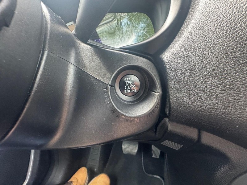 Jeep Renegade Vehicle Image 17
