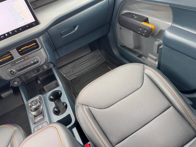 Ford Maverick Vehicle Full-screen Gallery Image 15