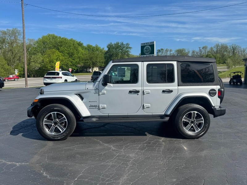 Jeep Wrangler Vehicle Image 04