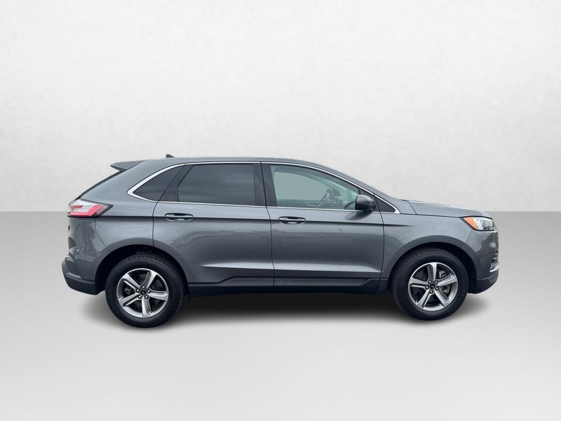 Ford Edge Vehicle Image 02