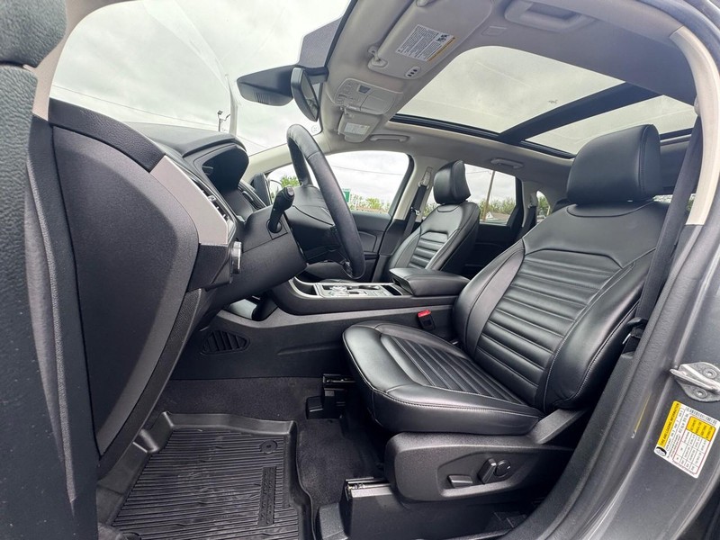 Ford Edge Vehicle Image 08