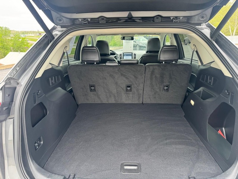 Ford Edge Vehicle Image 10
