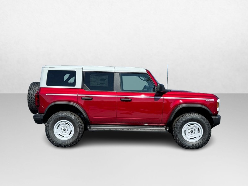 Ford Bronco Vehicle Image 02