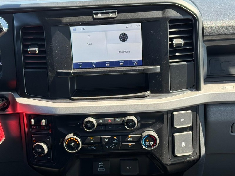 Ford Super Duty F-250 SRW Vehicle Image 08
