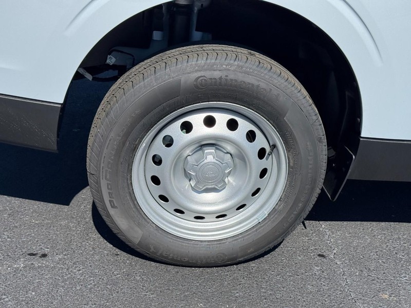 Ford Maverick Vehicle Image 04