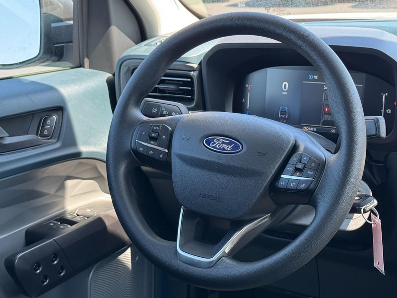 Ford Maverick Vehicle Image 07