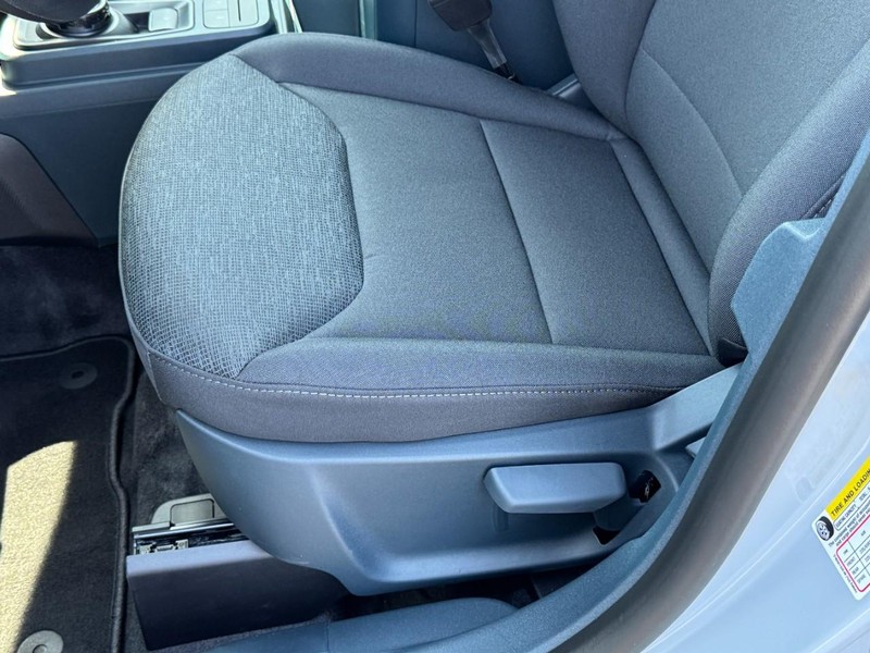 Ford Maverick Vehicle Image 14