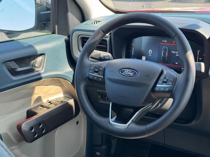Ford Maverick Vehicle Image 07