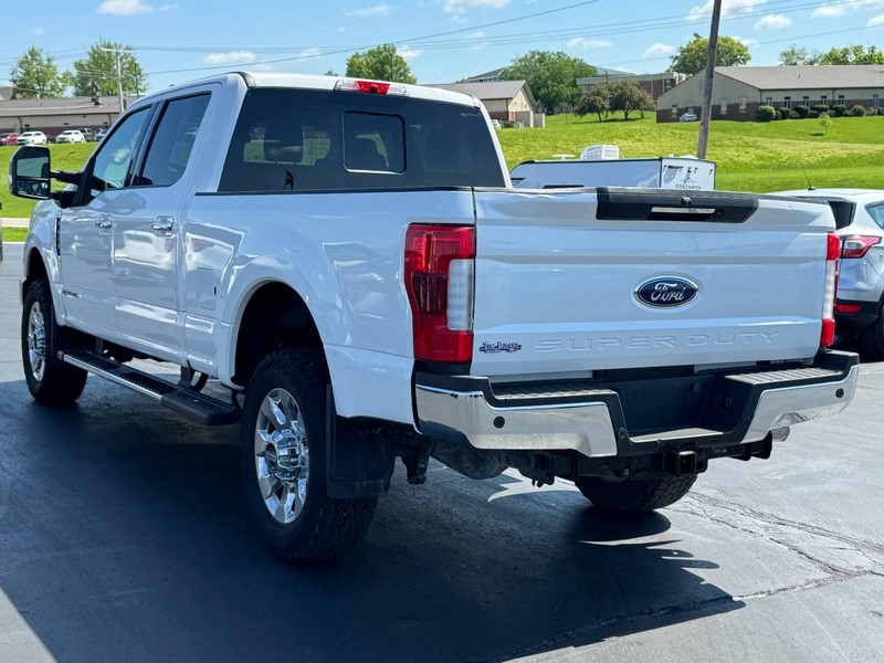 Ford Super Duty F-350 SRW Vehicle Image 06