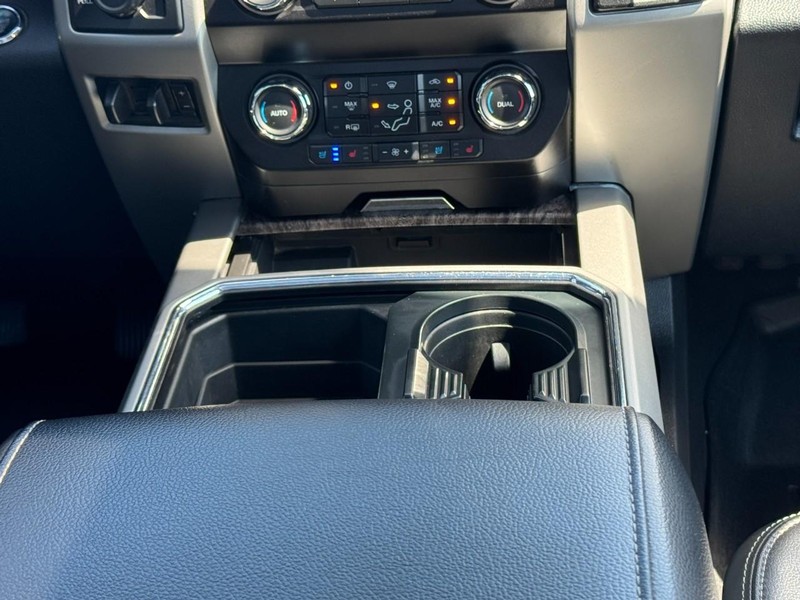 Ford Super Duty F-350 SRW Vehicle Image 14