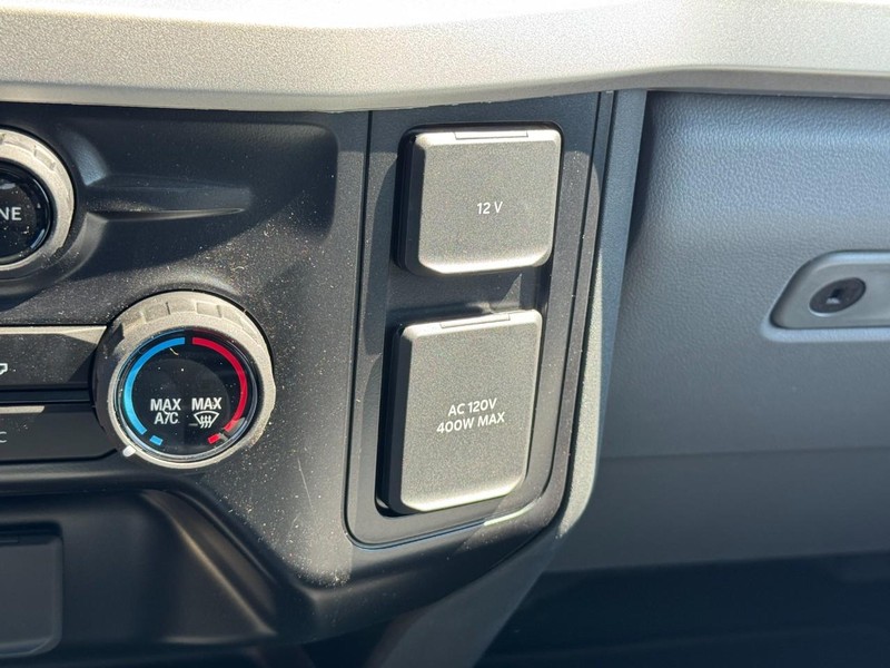 Ford Super Duty F-250 SRW Vehicle Image 13