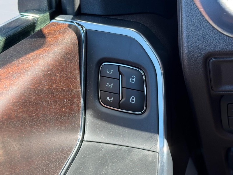 Ford F-150 Vehicle Image 10