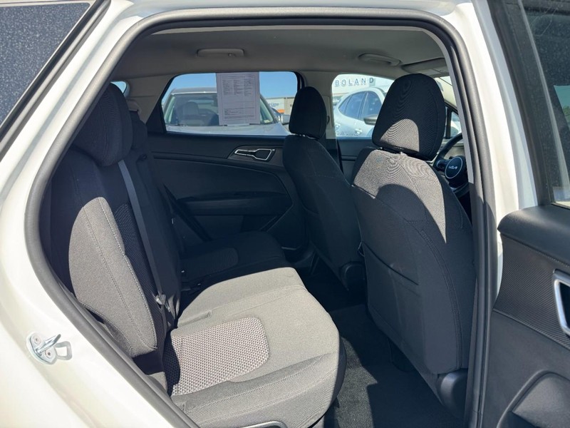 Kia Sportage Vehicle Image 10